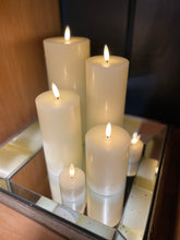 Luxe Candle in Cream 3’ x 4’