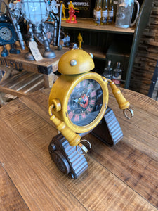 Yellow Robot Clock 🤖